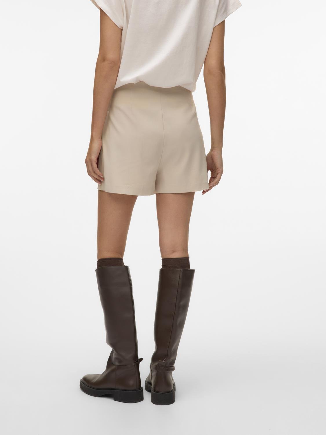 VMMELINA Shorts - Silver Lining - VERO MODA & VILA Bergvik